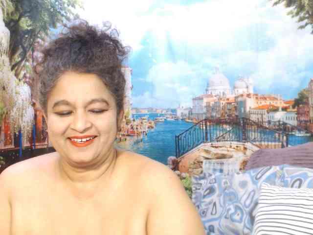 Indianstar75 webcam