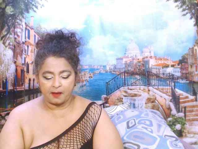 Indianstar75 webcam