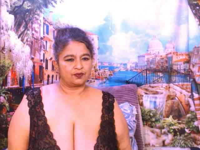 Indianstar75 webcam