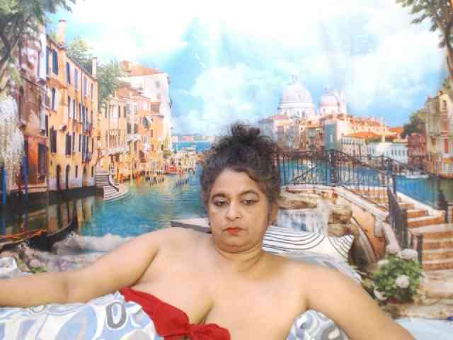 Indianstar75 webcam