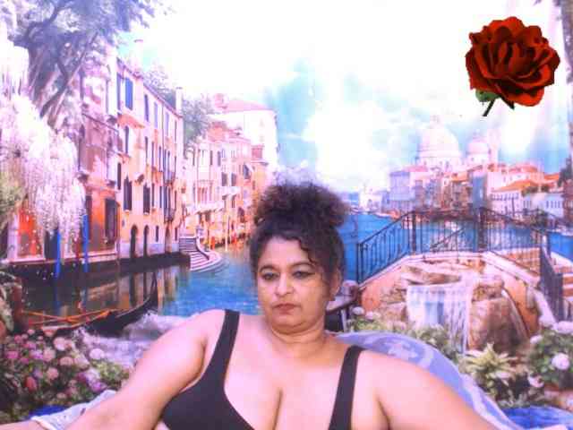 Indianstar75 webcam