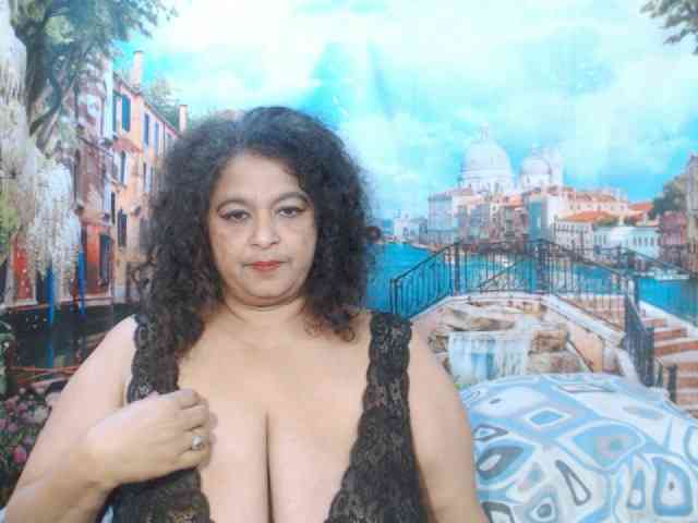 Indianstar75 webcam