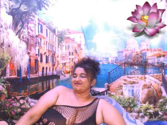 Indianstar75 webcam