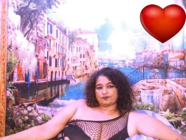 Indianstar75 webcam