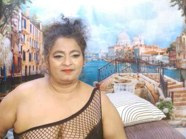 Indianstar75 webcam