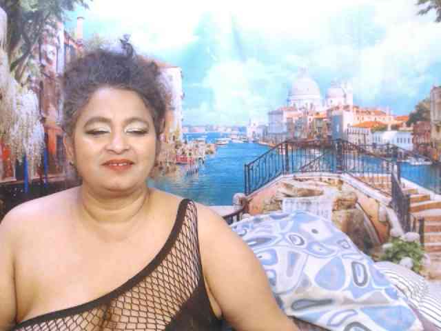 Indianstar75 webcam