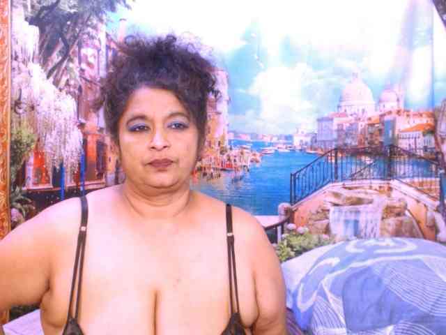 Indianstar75 webcam