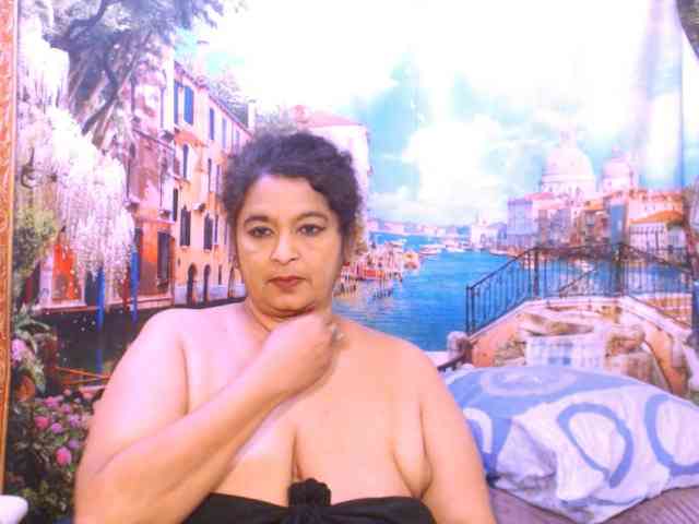 Indianstar75 webcam