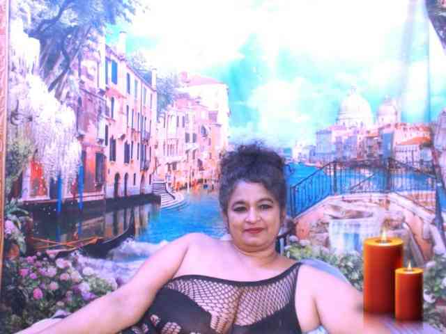 Indianstar75 webcam