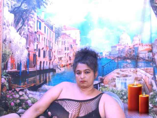 Indianstar75 webcam
