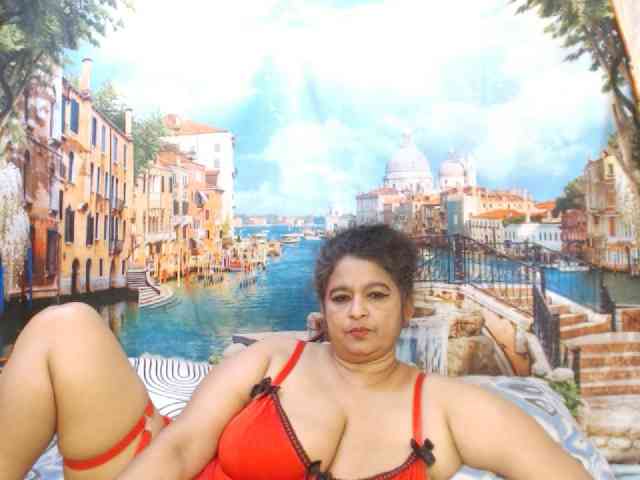 Indianstar75 webcam