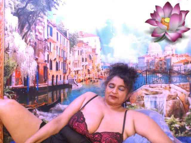 Indianstar75 webcam