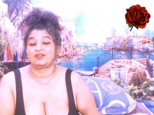 pvt chat Indianstar75