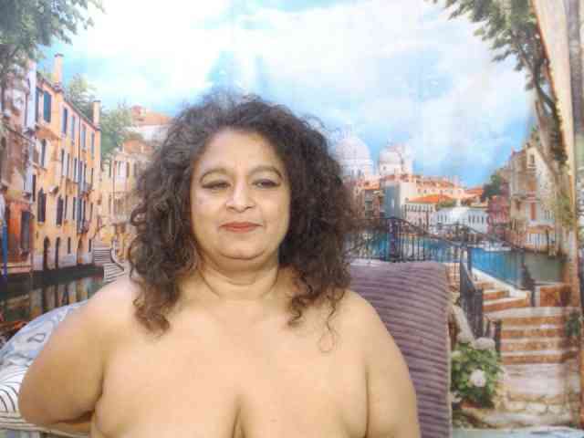 Indianstar75 webcam