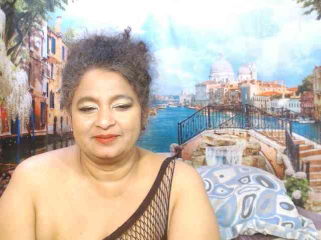 Indianstar75 webcam
