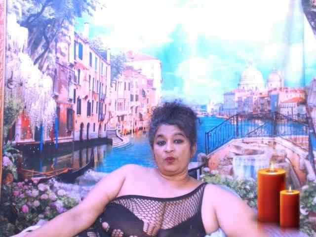 Indianstar75 webcam