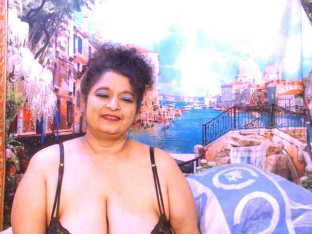 Indianstar75 webcam