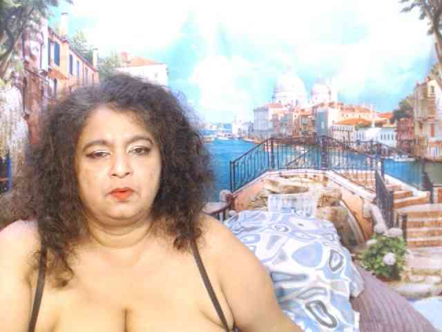 Indianstar75 webcam