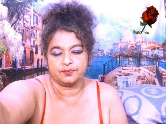Indianstar75 webcam