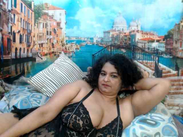 Indianstar75 webcam