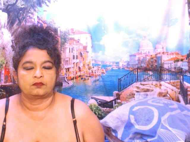 Indianstar75 webcam