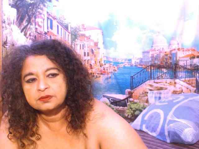 Indianstar75 webcam