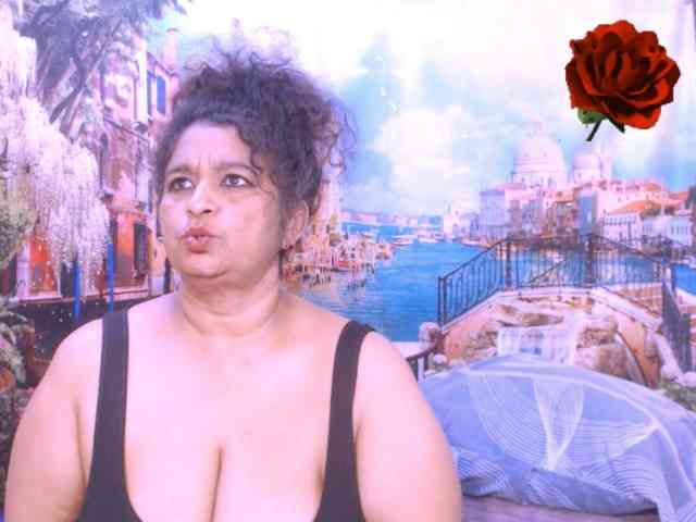 Indianstar75 webcam