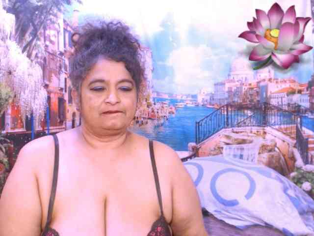 Indianstar75 webcam