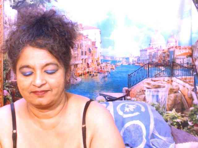 Indianstar75 webcam