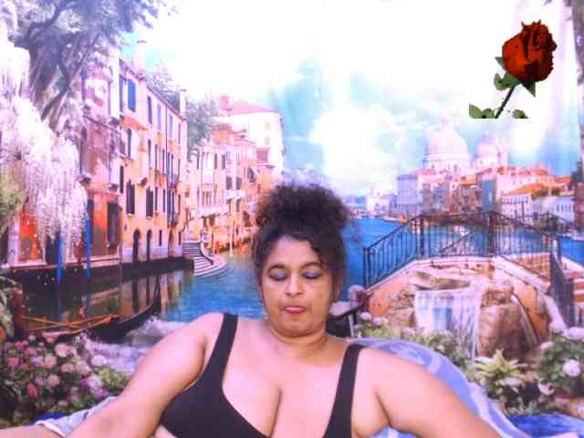 Indianstar75 webcam