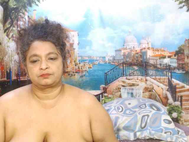 Indianstar75 webcam