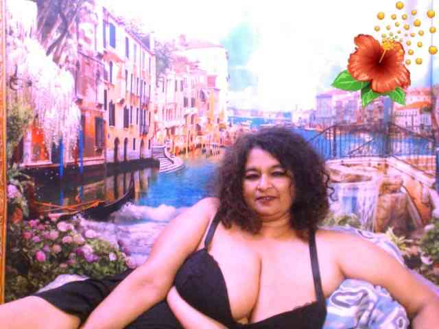 Indianstar75 webcam