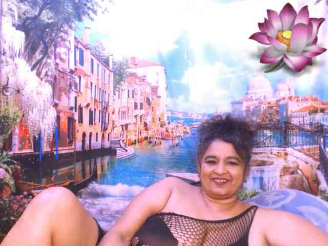 Indianstar75 webcam