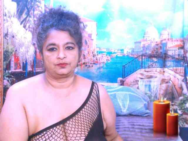 Indianstar75 webcam