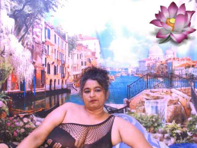 Indianstar75 webcam