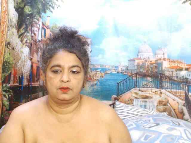 Indianstar75 webcam