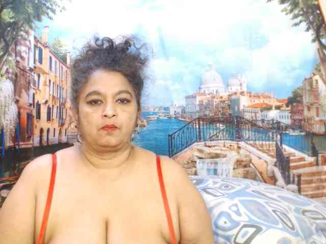 Indianstar75 webcam