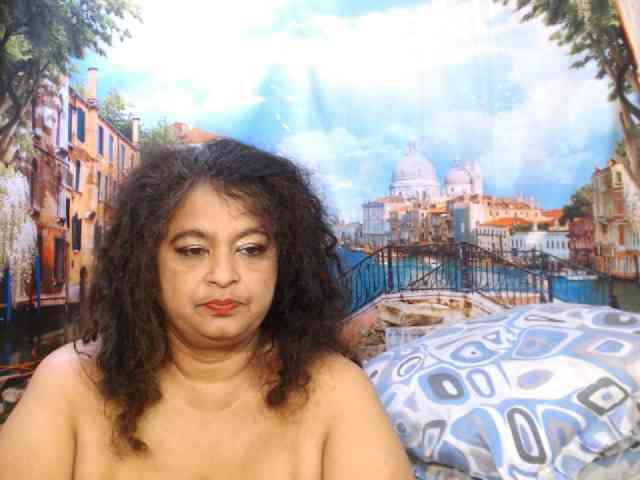 Indianstar75 webcam