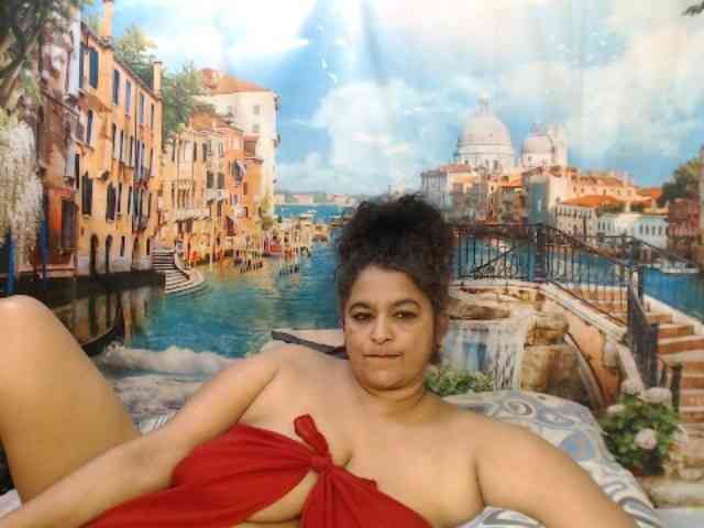 Indianstar75 webcam