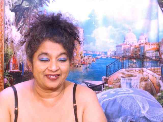 Indianstar75 webcam