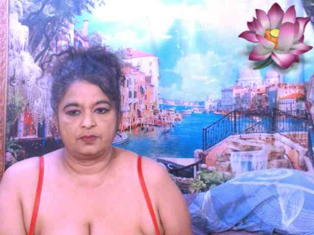 Indianstar75 webcam