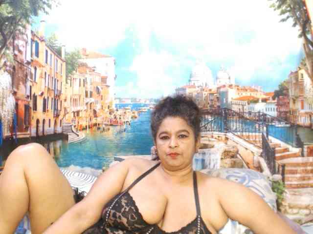 Indianstar75 webcam