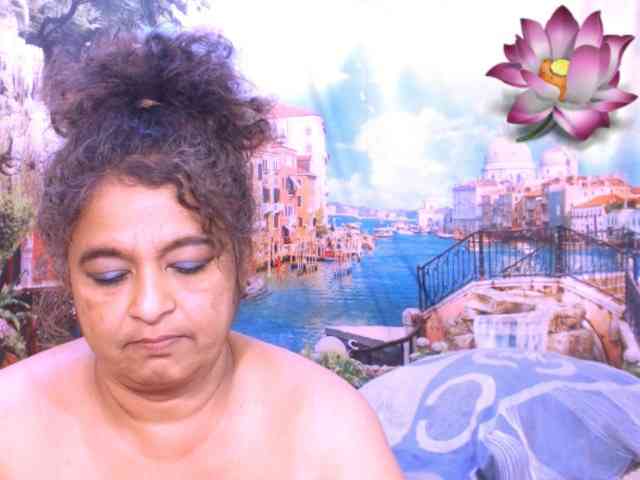 Indianstar75 webcam