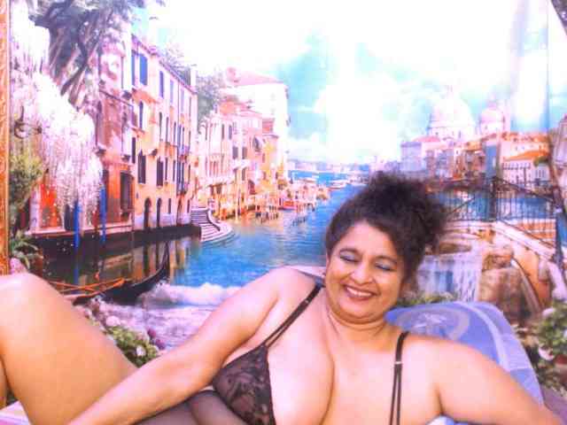 Indianstar75 webcam
