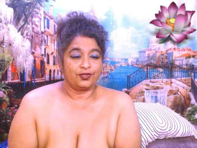 Indianstar75 webcam