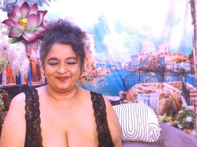 Indianstar75 webcam