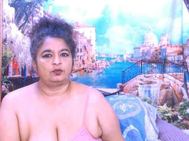 Indianstar75 webcam