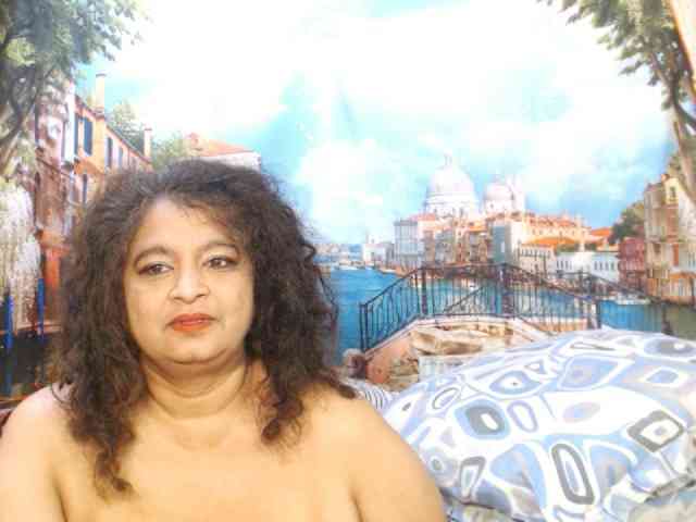 Indianstar75 webcam