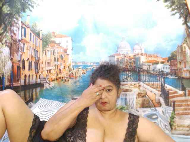 Indianstar75 webcam