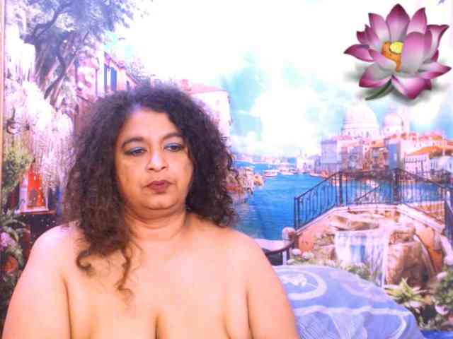 Indianstar75 webcam